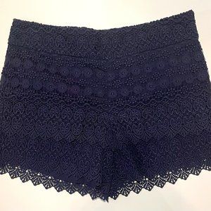 Ann Taylor LOFT The Riviera Scalloped Navy Blue Shorts Size 6 NWT